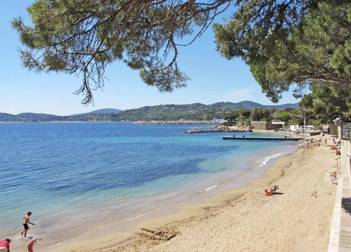 Appt 29M2 - Parking - Wifi - Clim - Piscine Apartment Roquebrune-sur-Argens