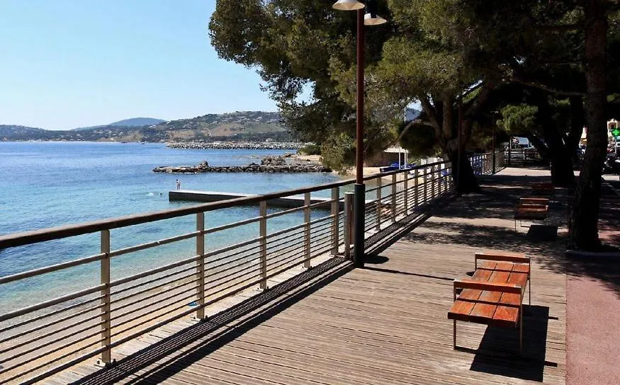 Appt 29M2 - Parking - Wifi - Clim - Piscine Apartment Roquebrune-sur-Argens France