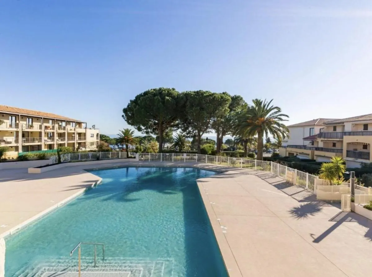 Appt 29M2 - Parking - Wifi - Clim - Piscine Apartment Roquebrune-sur-Argens