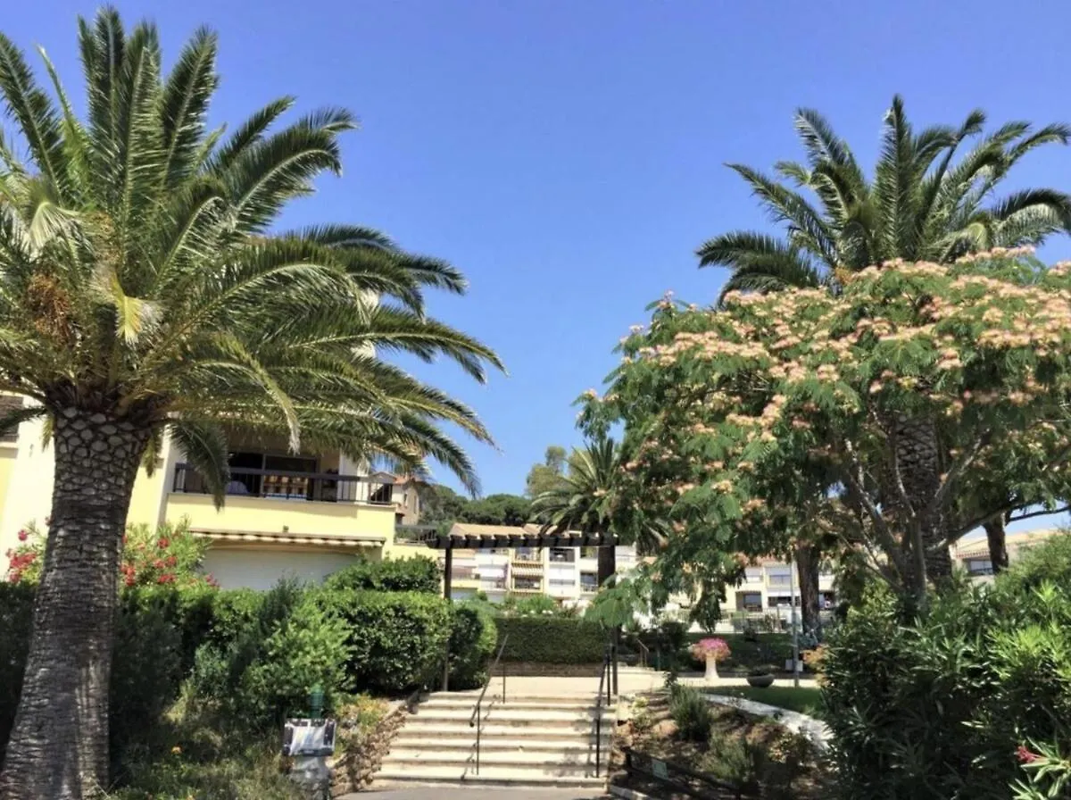 Appt 29M2 - Parking - Wifi - Clim - Piscine Apartment Roquebrune-sur-Argens