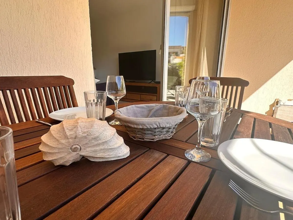 Appt 29M2 - Parking - Wifi - Clim - Piscine Apartment Roquebrune-sur-Argens 0*,