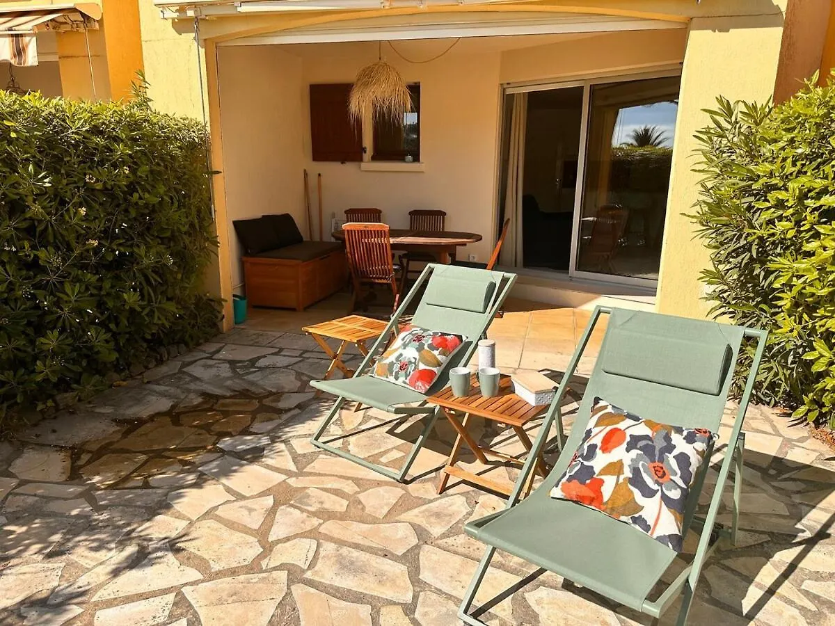 Appt 29M2 - Parking - Wifi - Clim - Piscine Apartment Roquebrune-sur-Argens
